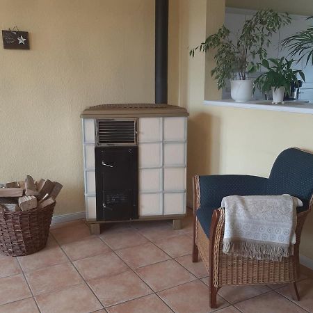 Schoene Ferienwohnung Im Alten Gasthaus In Stoltebuell Exterior photo